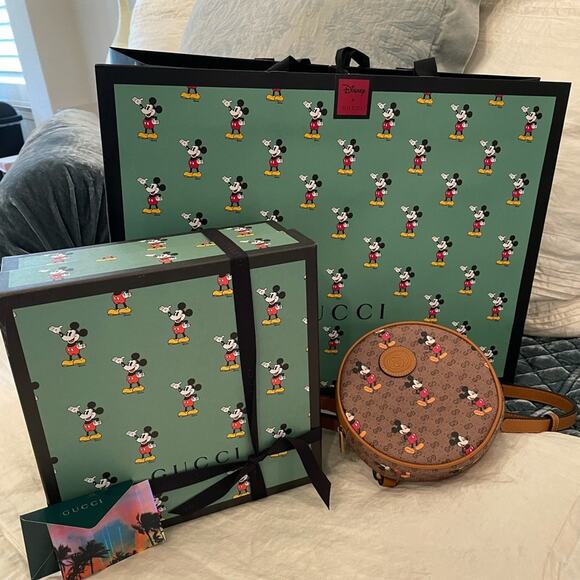 Gucci x Disney Circle Backpack Bag Purse NEW in box + shopping bag - Picture 2 of 14